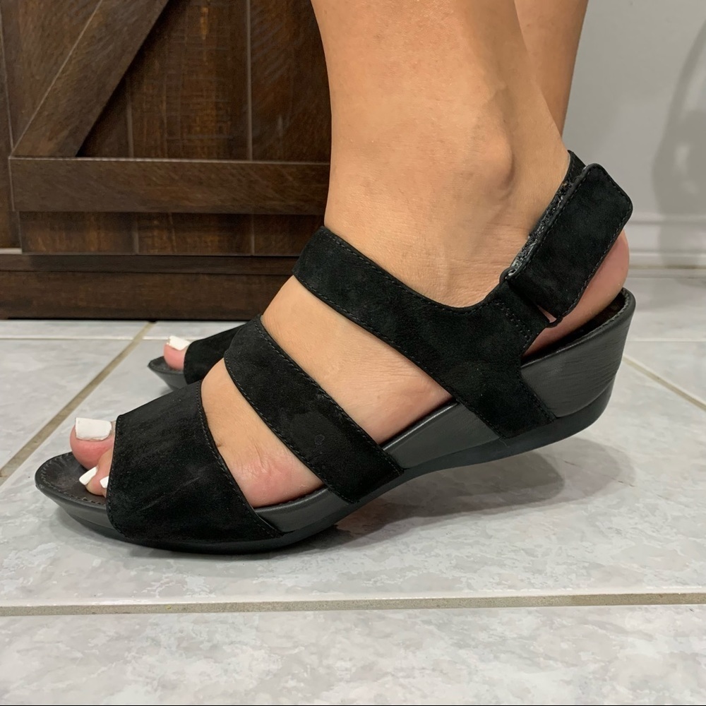 Camper Back Strap Sandals